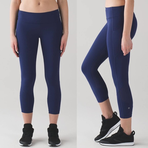 Lululemon Women's Pace Rival Luxtreme Crop Leggings 22" in Blueberry Jam Size 2‎